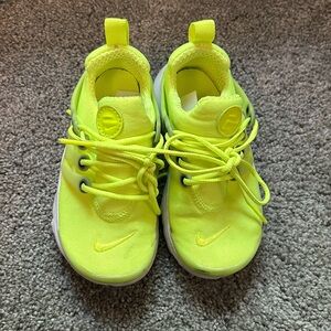 Nike neon toddler shoes